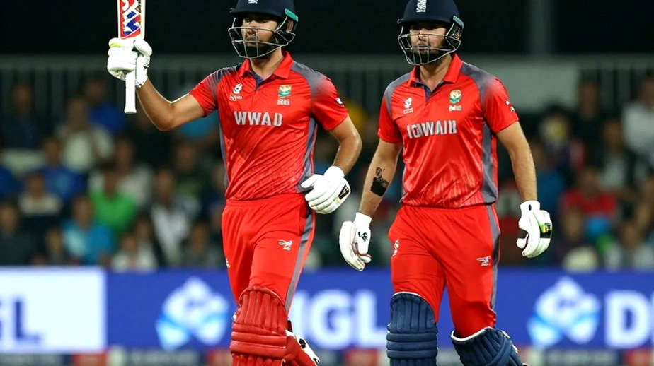 একটি রঙিন জার্সি আর হারিয়ে যাওয়া মাঠের গল্প: ফুটবলের চেয়ে বড় যে প্রশ্নটি আমরা কেউ করিনি একটি রঙিন জার্সি আর হারিয়ে যাওয়া মাঠের গল্প: ফুটবলের চেয়ে বড় যে প্রশ্নটি আমরা কেউ করিনি