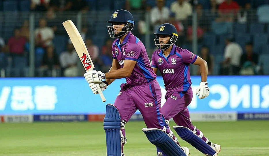 Blockchain in Cricket: Let the Sample Size Breathe Before the Fan-Token Festival Blockchain in Cricket: Let the Sample Size Breathe Before the Fan-Token Festival