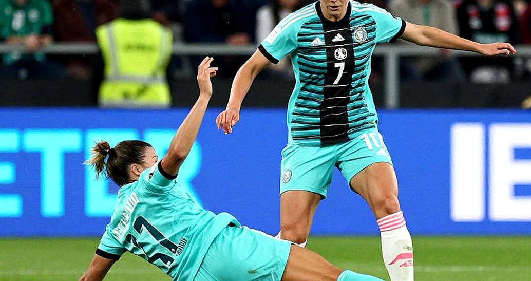 A Return Under the Shadow of Suspension: The Two Voices of the Portuguese Federation A Return Under the Shadow of Suspension: The Two Voices of the Portuguese Federation