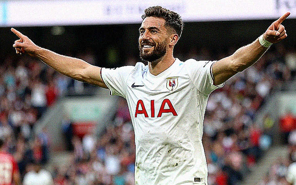 Blank Pages, Busy Market: How to Read Silence in a Transfer Window Blank Pages, Busy Market: How to Read Silence in a Transfer Window