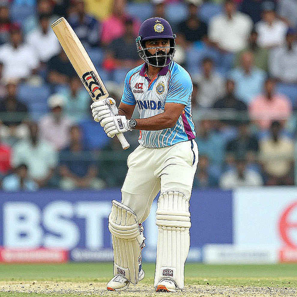 আইপিএল নিলাম: ১২০ কোটি টাকার আয়না, শেষ পাঁচ ওভারের যুদ্ধ আর একটি সময়সীমা