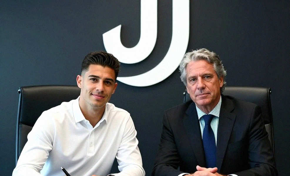 The File That Came Back Empty: The Price of Zero Information Points in the Transfer Market The File That Came Back Empty: The Price of Zero Information Points in the Transfer Market