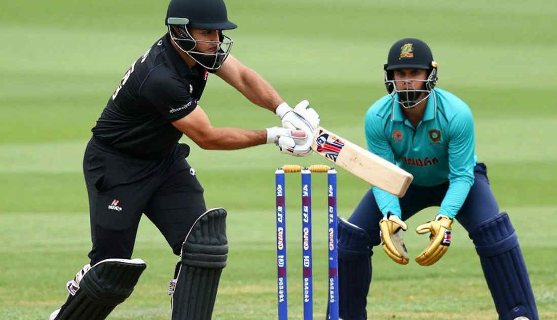 অভিষেকের ২৩০ স্ট্রাইক রেট ও অসম্পূর্ণ লেজার: ইন্দোরের ঝড়ের ভেতরে যা দেখা যায়নি