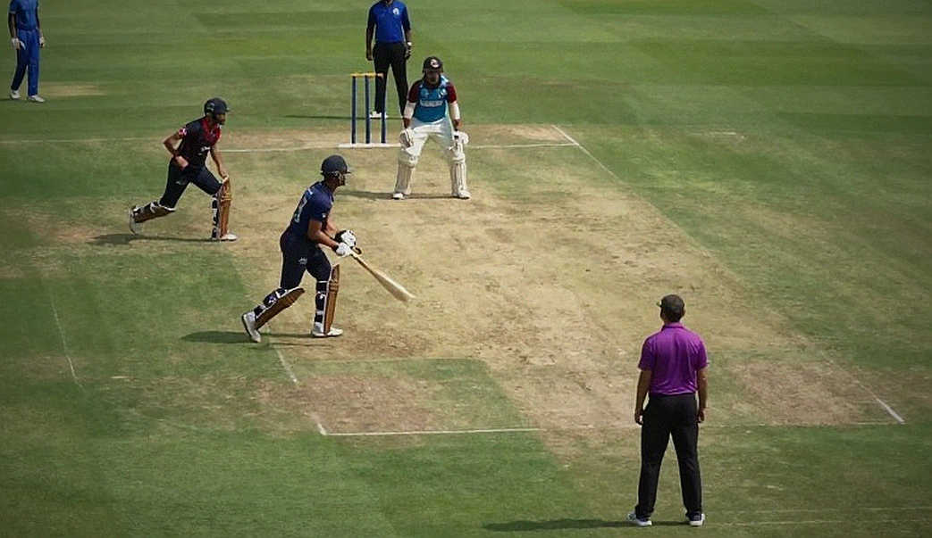 Guptill Joins the White Ferns: New Zealand Rebuild Their Batting Before the Australia Tour, Armed With 367 Caps Guptill Joins the White Ferns: New Zealand Rebuild Their Batting Before the Australia Tour, Armed With 367 Caps