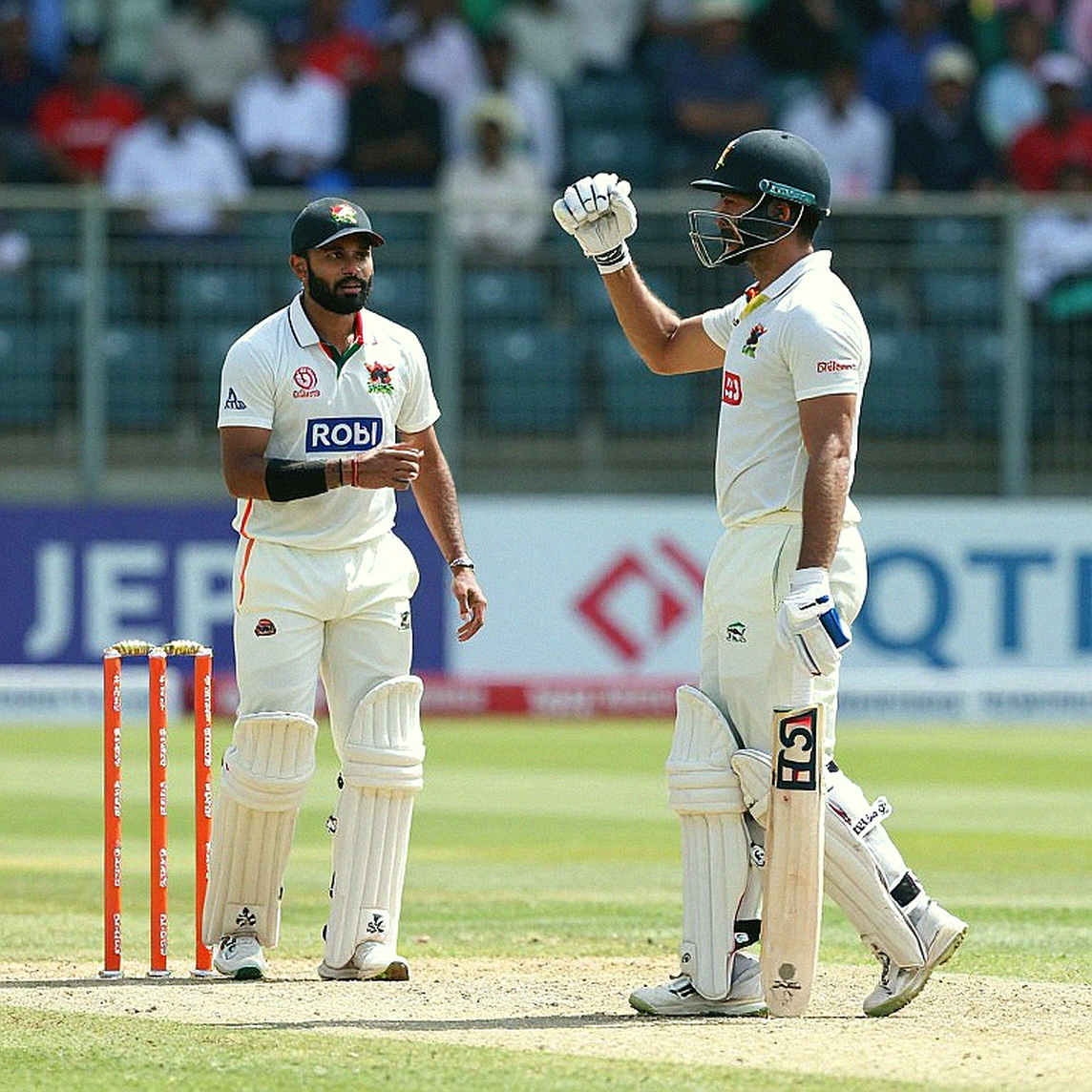 লাল বলের ওজন: সূর্যকুমার যাদব বাদ পড়লেন যেখানে থাকার কথা ছিল সেখান থেকেই